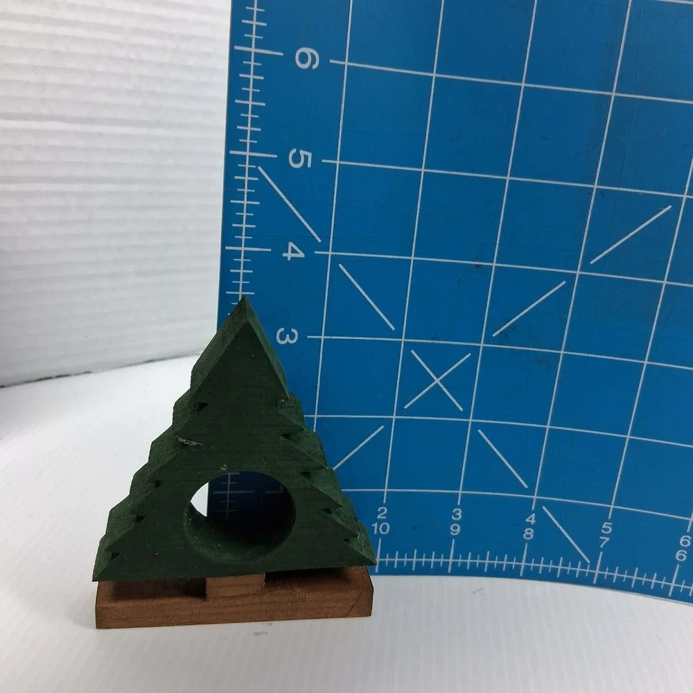 Vintage Style Wooden Christmas Tree Napkin Rings Set of 4‎ Green Rustic Holiday